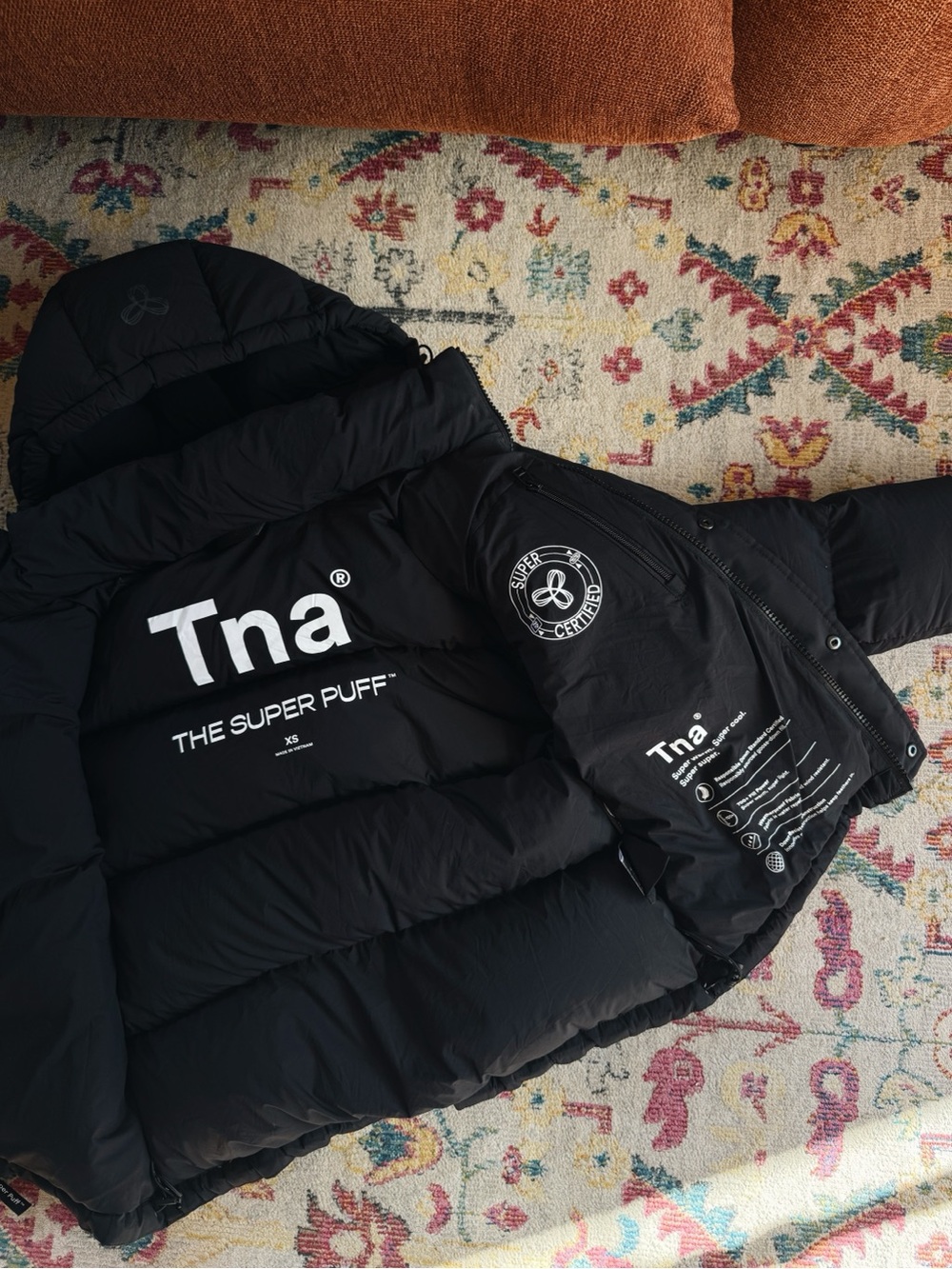 TNA The Super Puff Women's Puffer Jacket in Black